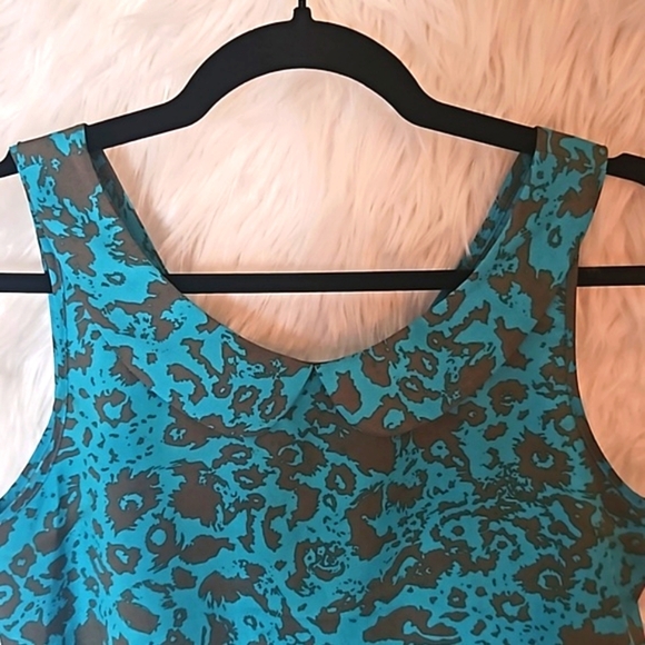 I Love H81 Peter Pan Collar Bow-Tie Back Sleeveless Blouse - Picture 3 of 5